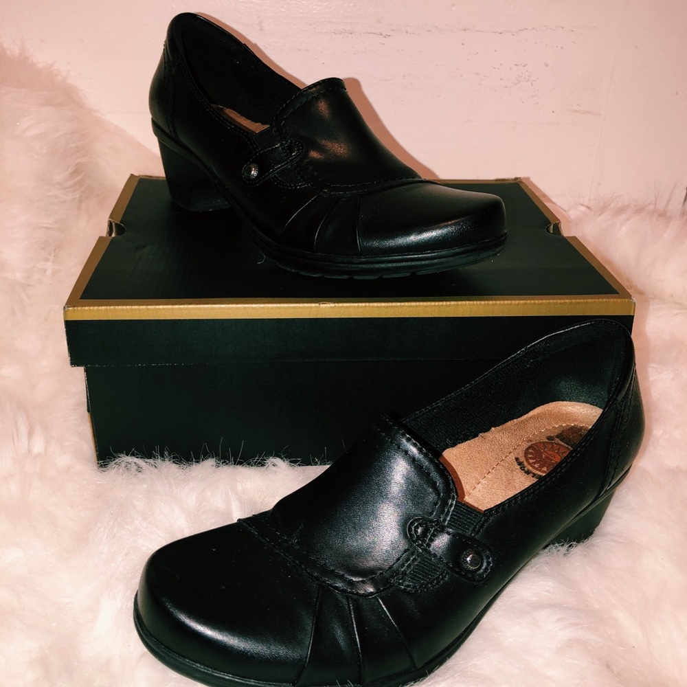 Black Clogs